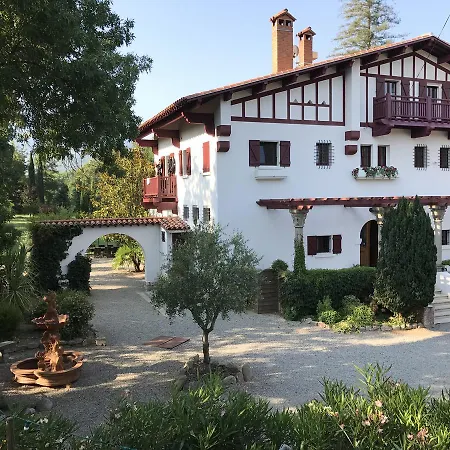 بيت ضيافة La Du Parc براديس