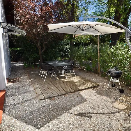 بيت ضيافة La Du Parc