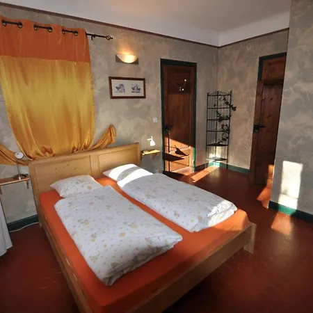 La Du Parc بيت ضيافة براديس