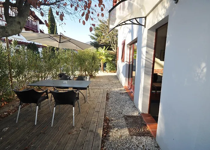 La Du Parc Πανσιόν 4*