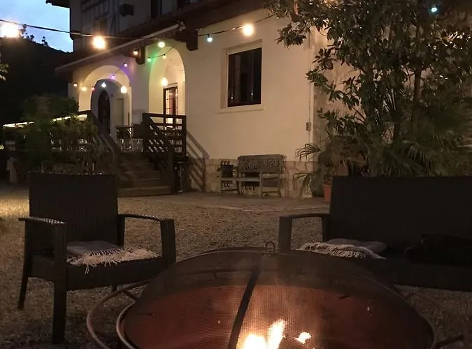 Πανσιόν La Du Parc Prades (Pyrenees-Orientales)