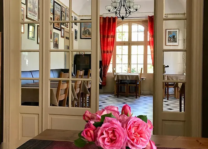 La Du Parc Πανσιόν 4*